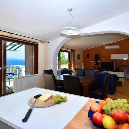 Seaside On A Very Quiet Location, Heated Pool And Panoramic View, 170 M From The Willa Dugi Rat