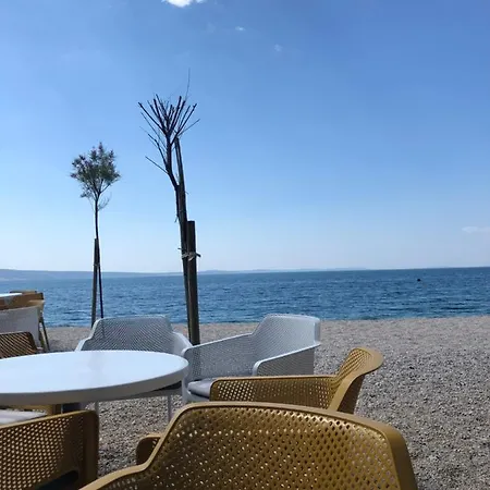 Seaside On A Very Quiet Location, Heated Pool And Panoramic View, 170 M From The Dugi Rat