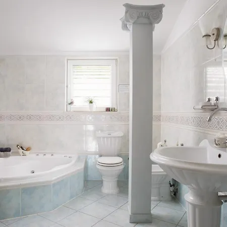Seaside On A Very Quiet Location, Heated Pool And Panoramic View, 170 M From The Willa *