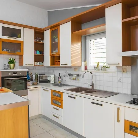 Seaside On A Very Quiet Location, Heated Pool And Panoramic View, 170 M From The * Dugi Rat
